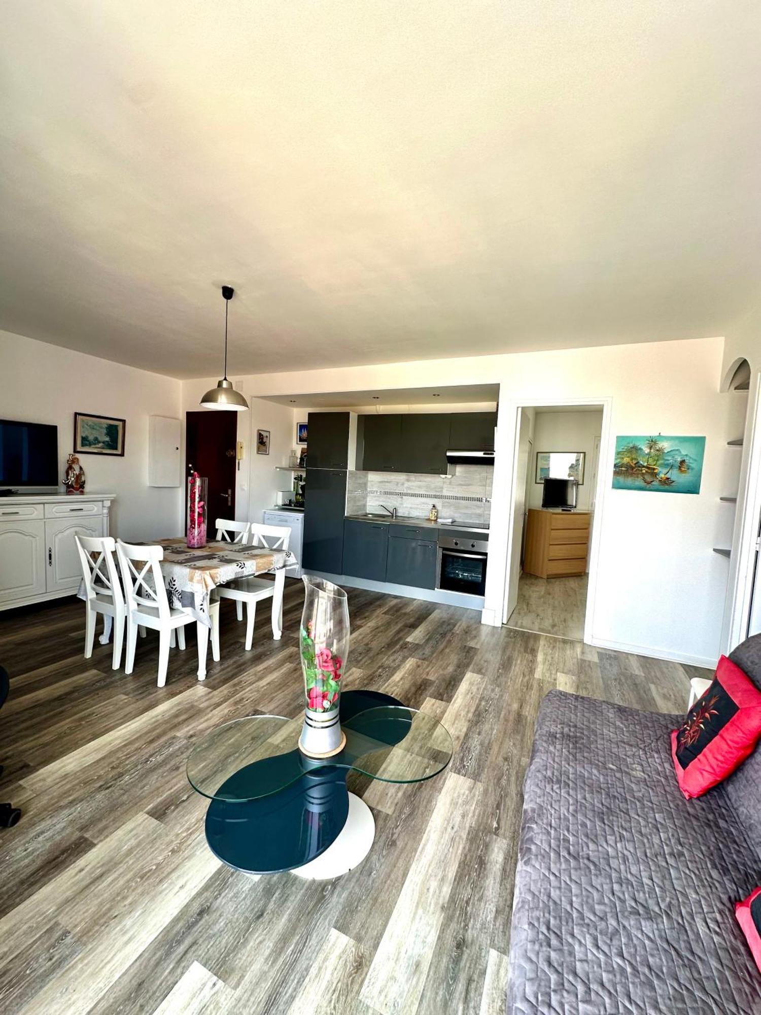 Apartment 2 Pieces 45m2 Cavalaire/mer