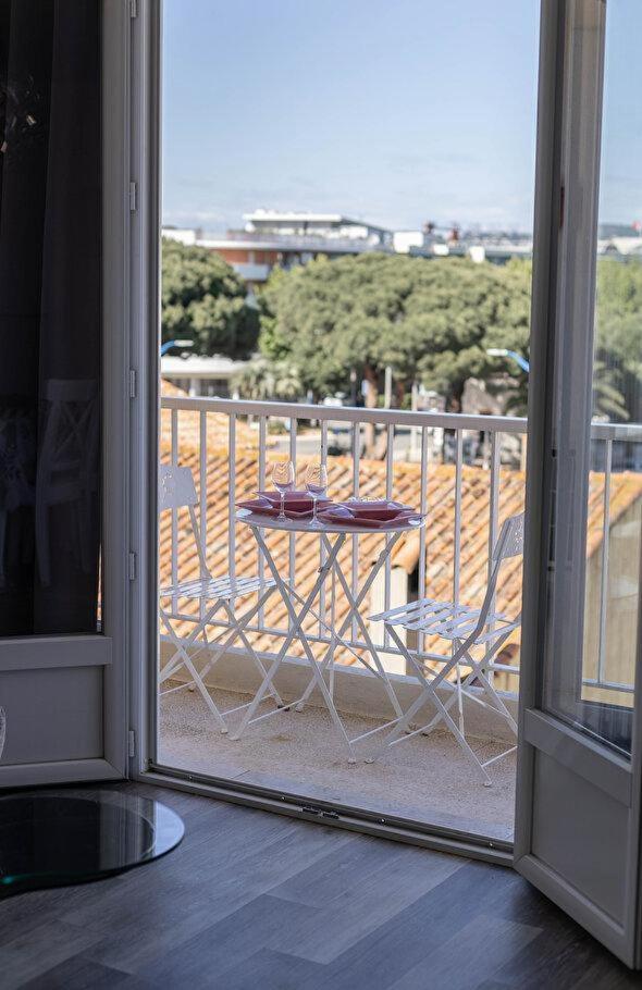 2 Pieces 45m2 Cavalaire/mer Apartment *