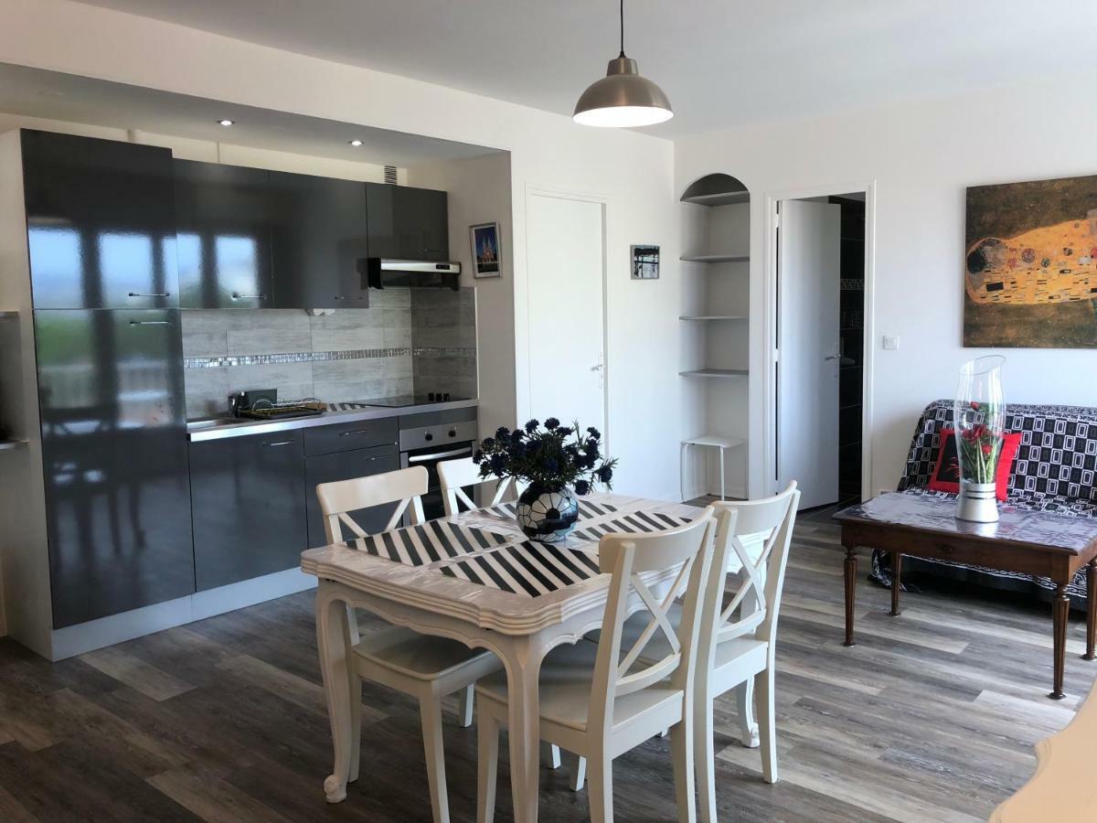 2 Pieces 45m2 Cavalaire/mer *